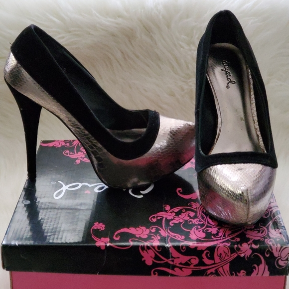 Qupid Heels - Picture 3 of 7